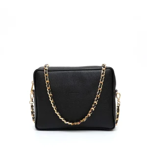 Miss Grande in Pelle Nera